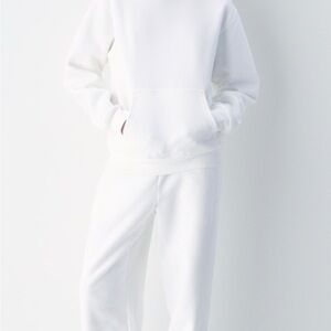 Aritzia Cozy Fleece Sweatfleece in White